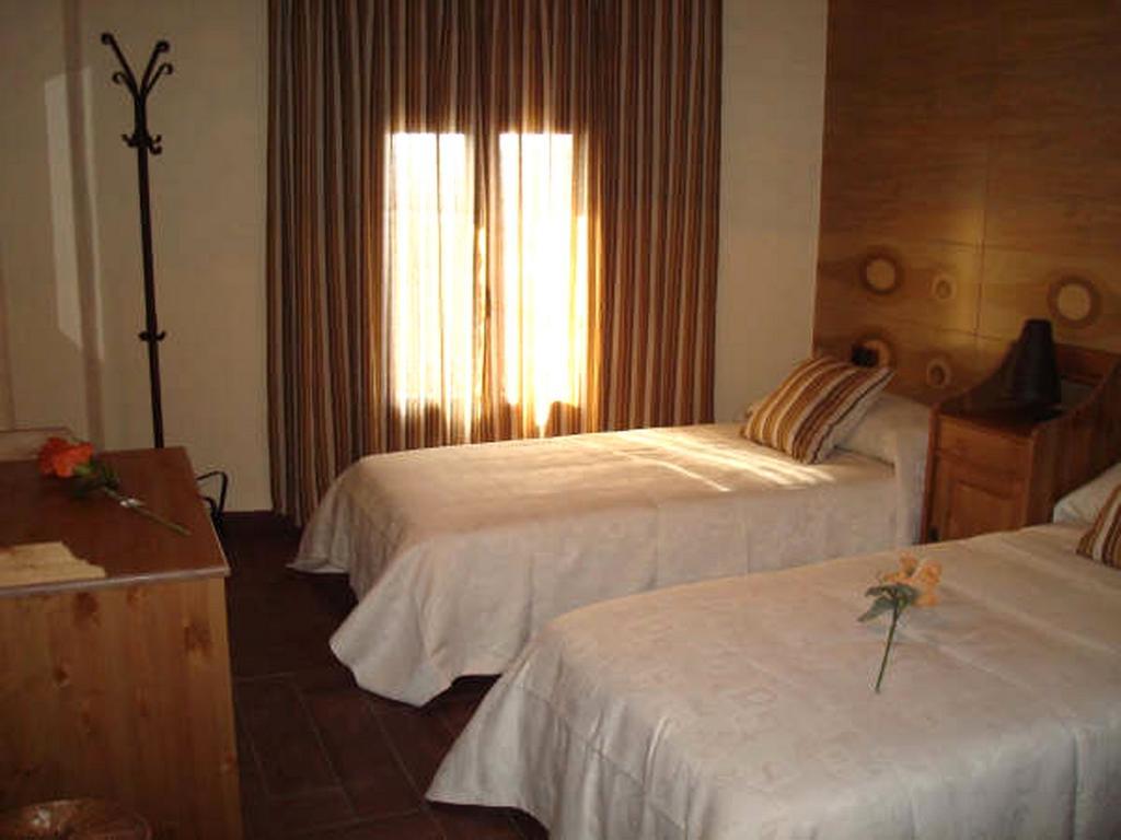 Casa Rural El Planet De Maella Casa Rural En Castellon Casa Rural Con Jacuzzi Casa Rural En Xert Casa Rural Cerca De Morella Chert Zimmer foto